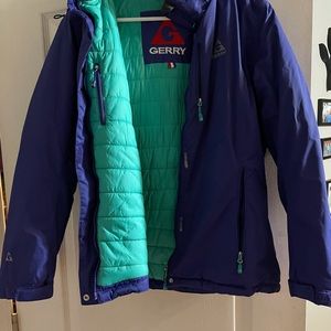 Women’s Winter (Ski) jacket size large in Aqua/teal and purple! Brand Gerry
